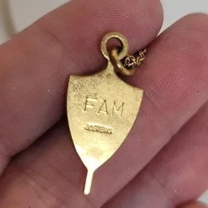 ビンテージカレッジネックレスチャームJOSTENS SENIOR 1969 Vtg Jostens 1969 Senior Key Pendant Necklace Blue/White/Gold